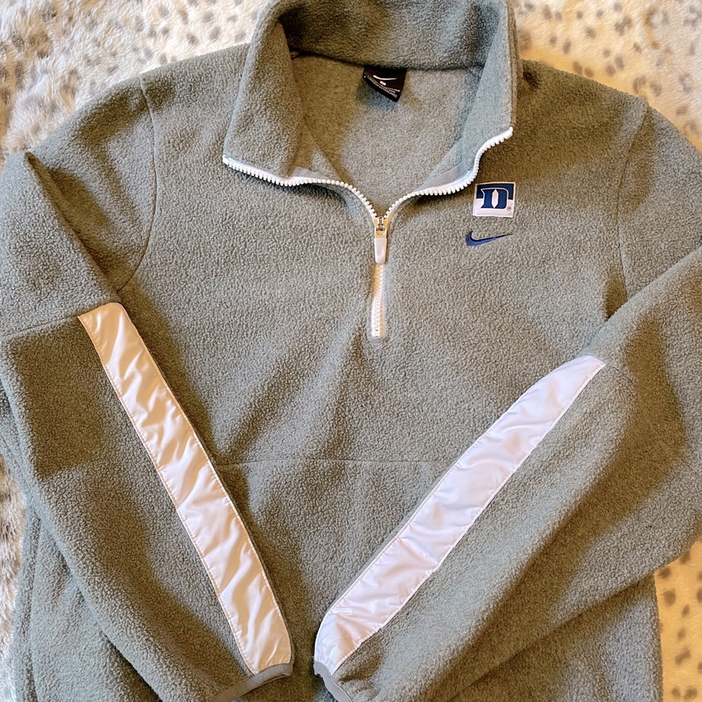 Womens Nike Pull over. Duke. Size small. Worn without tags.